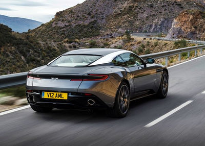 Aston Martin na putu Default Title