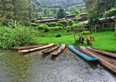 Kongo tradicionalni brodovi na jezeru Bunionii u Ugandi Default Title