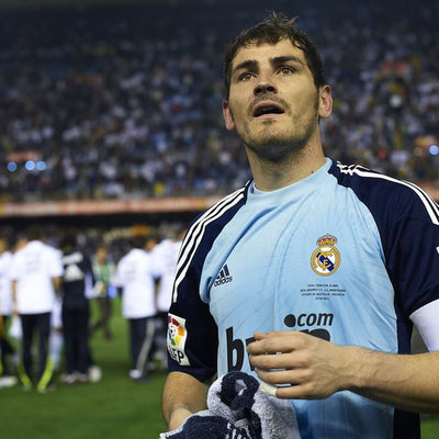 Iker Casillas na terenu Default Title