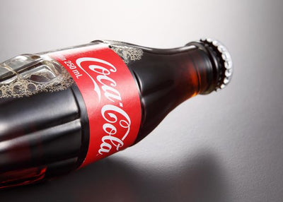 Coca Cola siva pozadina Default Title