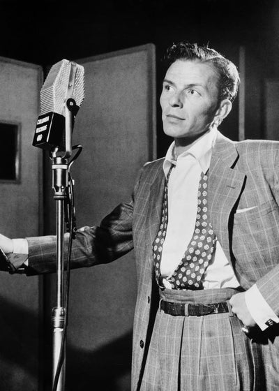 Frank Sinatra i mikrofon Default Title