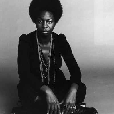 Nina Simone i siva pozadina Default Title