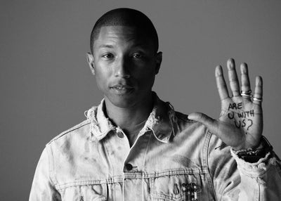 Pharrell Williams siva pozadina Default Title
