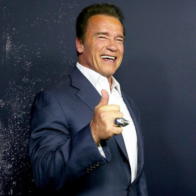 Arnold Schwarzenegger plava pozadina Default Title