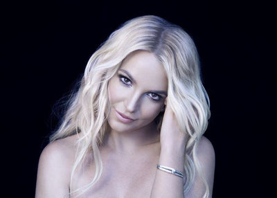 Britney Spears crna pozadina Default Title