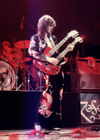 Jimmy Page tokom nastupa Default Title