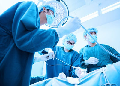 Operacije tri hirurga Default Title
