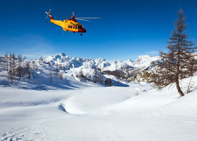 Helikopteri iznad snega Default Title
