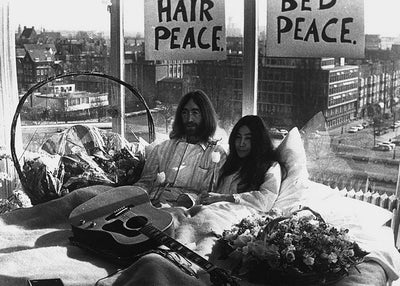 John Lennon i Yoko Ono u krevetu Default Title