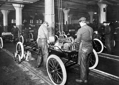 Radnici u fabrici automobila Default Title